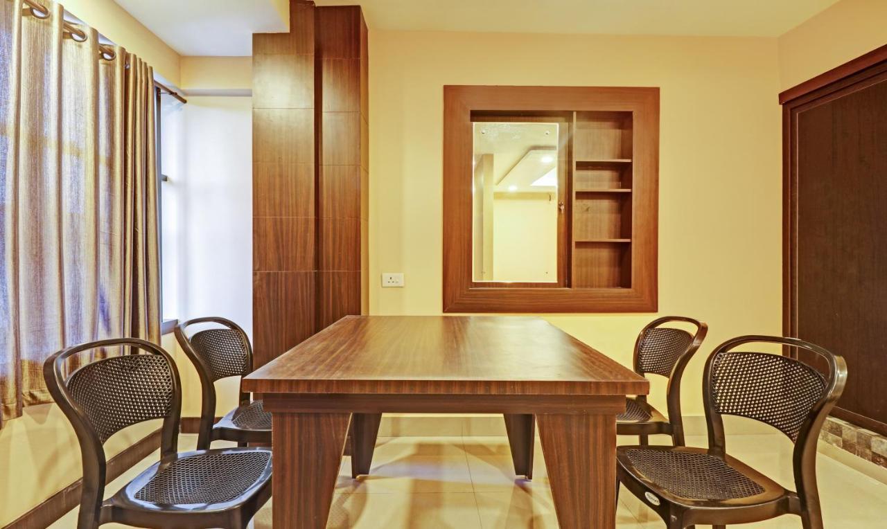 Itsy Hotels Sapphire Residency Manjeri Экстерьер фото